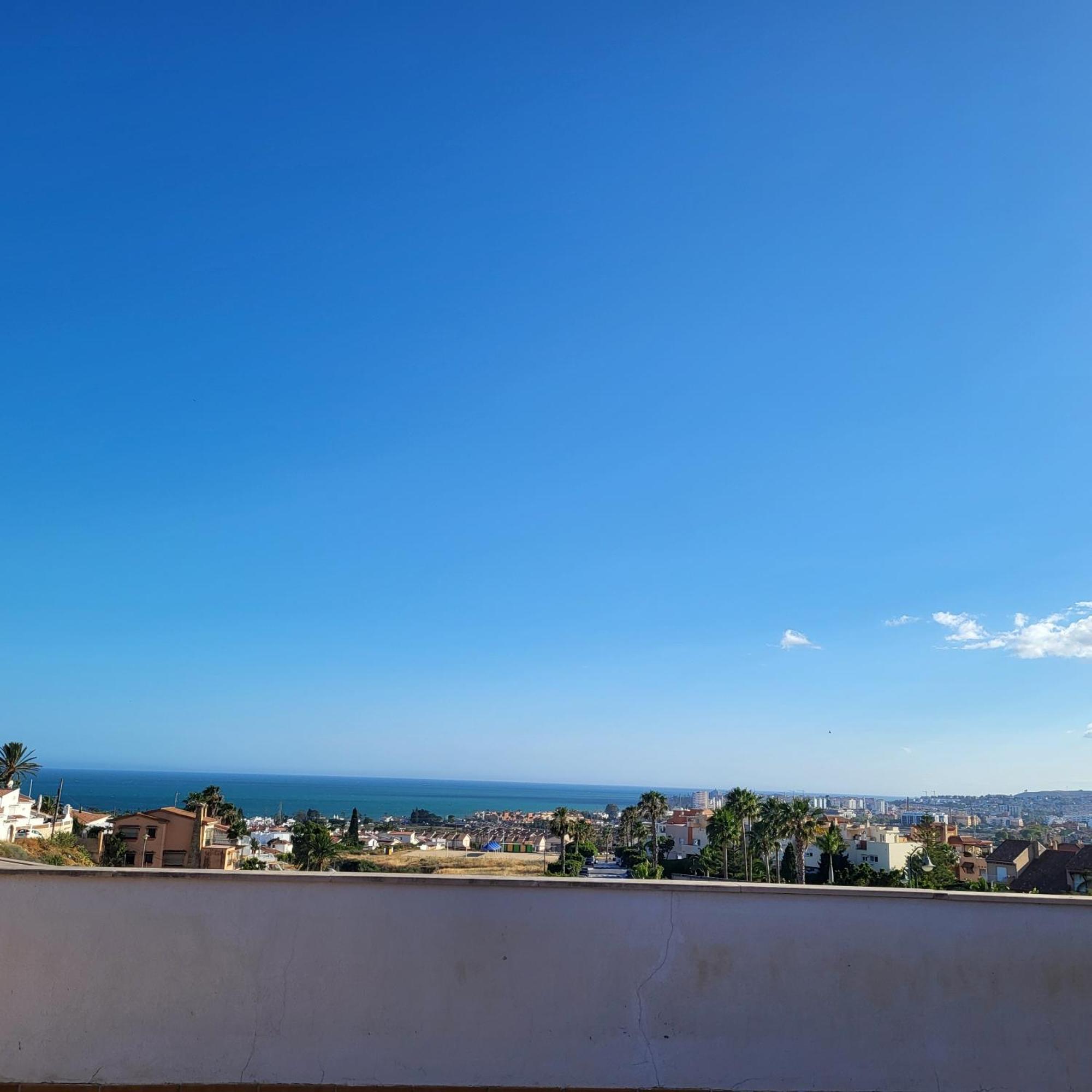 Golf En Baviera Con Vistas Al Mar Leilighet Caleta De Velez Eksteriør bilde
